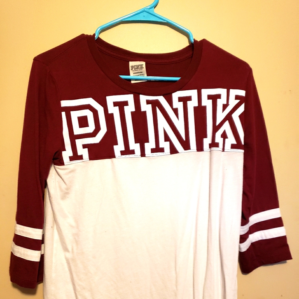 Quarter sleeve top